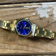 Related Item 1 - Vintage Ladies' Wrist Watch Futura Quartz Goldtone Band Blue Face Japan Mvmt China For Repair